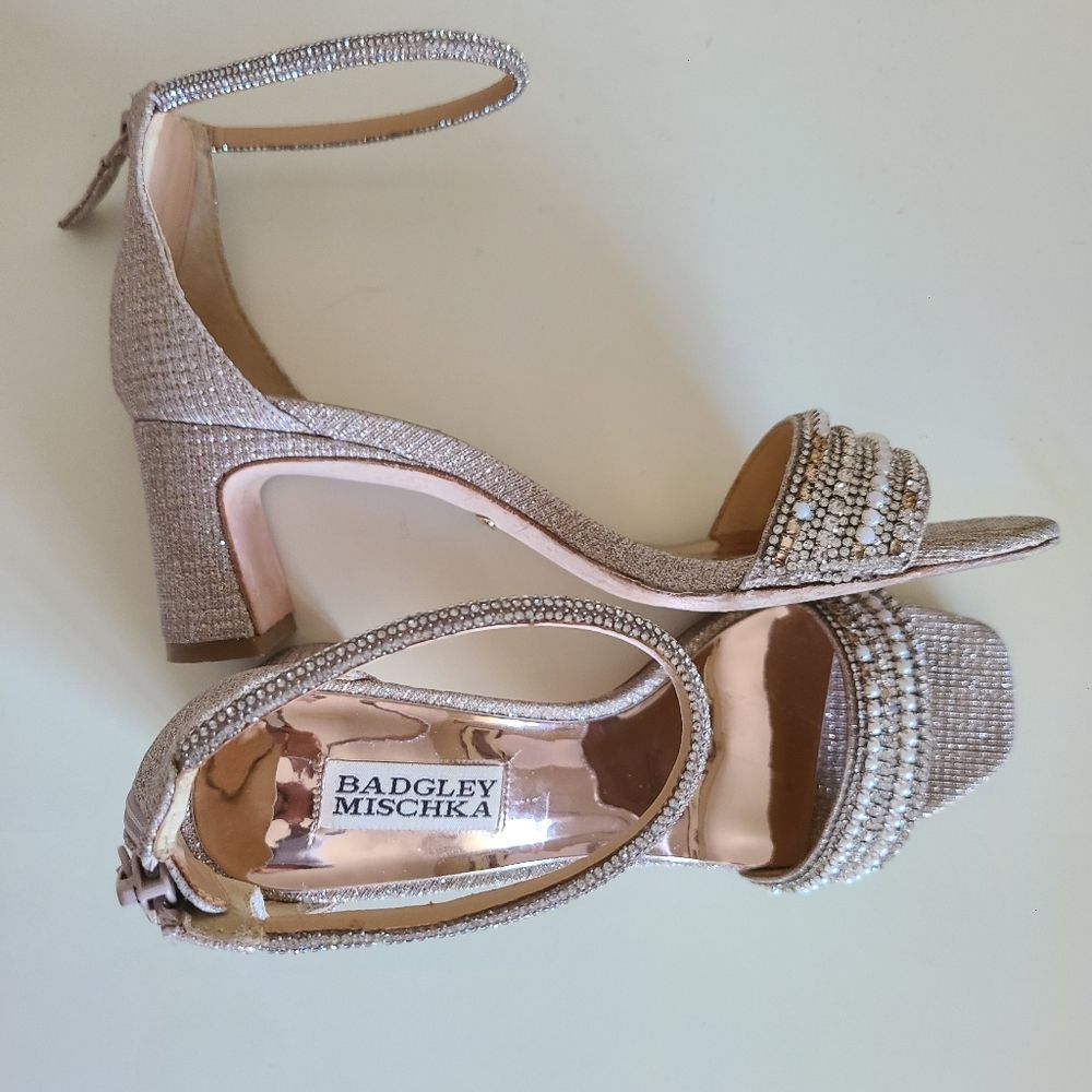 badgley mischka kameryn ankle strap heels sandals jeweled gold size 7